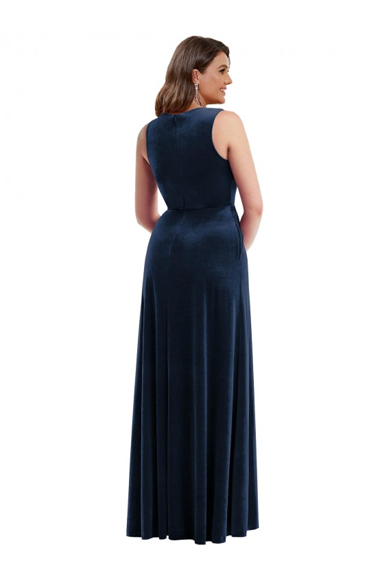 Buy Sleeveless V-Neck Stretch Velvet Sheath Formal Plus Size Formal Dress UK